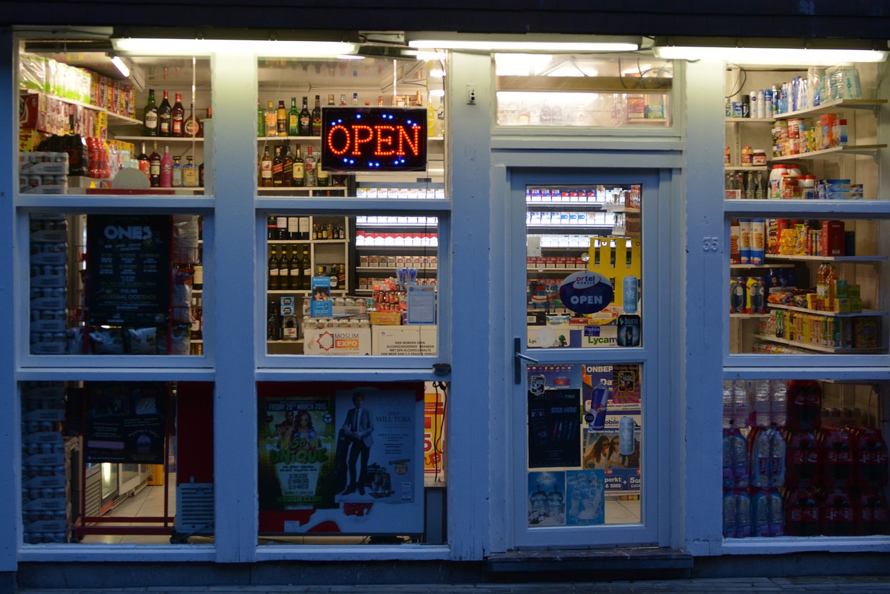 night-shop-748203_1280.jpg